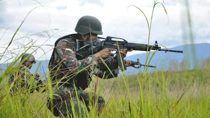 TNI-Polri Rebut Markas KKB di Distrik Bibida Paniai, 1 Pelaku Ditembak Mati
