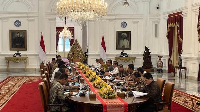 Jokowi Gelar Rapat Terbatas Penanganan Mpox, Airlangga hingga Pramono Hadir