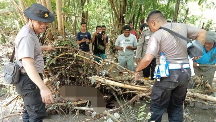 Petaka Pria di TTU, Ngeseks di Gubuk Berujung Tewas Terseret Banjir